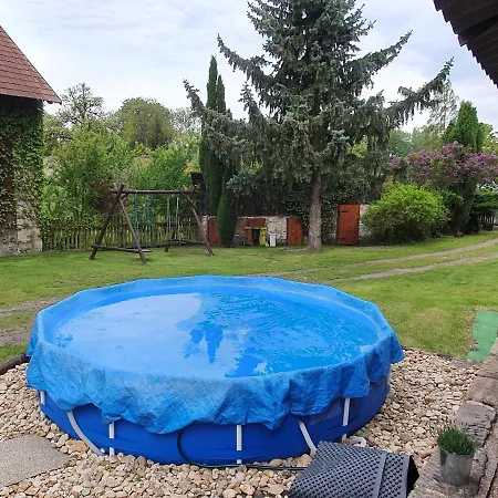 Hétvégi ház Chalupa Vesec